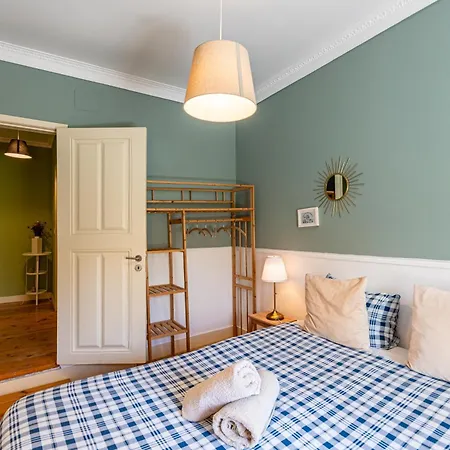 In The Typical Neighborhood- Graca * Lisboa