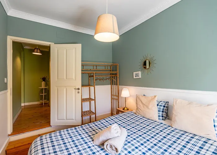 In The Typical Neighborhood- Graca * Lisboa