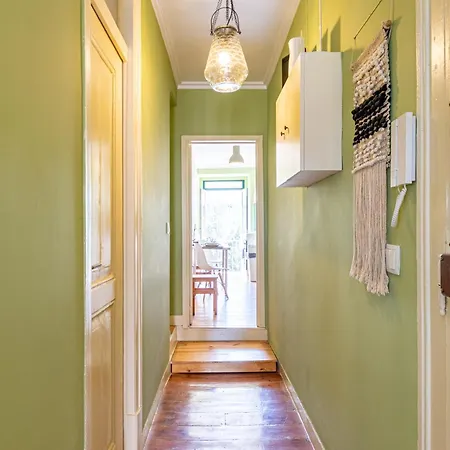 In The Typical Neighborhood- Graca Apartment